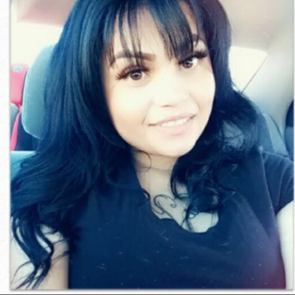 Meet your Posher, Jahida